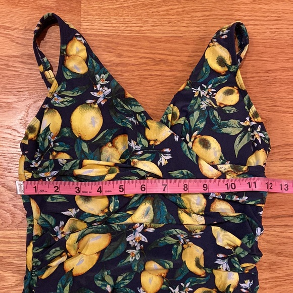 ✨ NIP TUCK SWIM 🍋 Lemon Print Ruched Swimsuit One Piece Multi Fit Cups - Picture 13 of 15